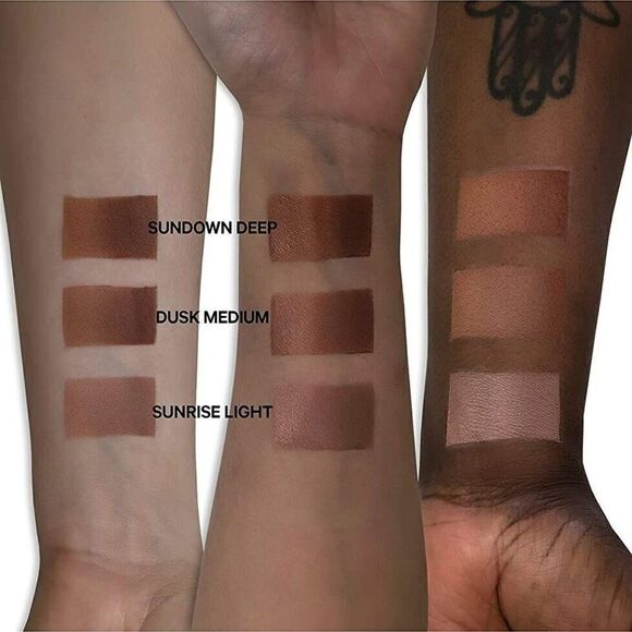 Bundle Sale- (3x for $75) Kevyn Aucoin The Neo-Bronzer (More Color) 0.2 OZ - Picture 5 of 5